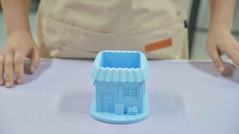 Video tutorial for making a Mini-House Plant Pot using silicone molds - Boowan Nicole