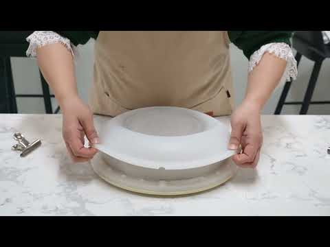 Video tutorial for making a large round tray using a silicone mold set.