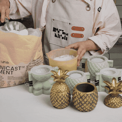 Animation of mixing and pouring OmniCast cement into the pineapple molds