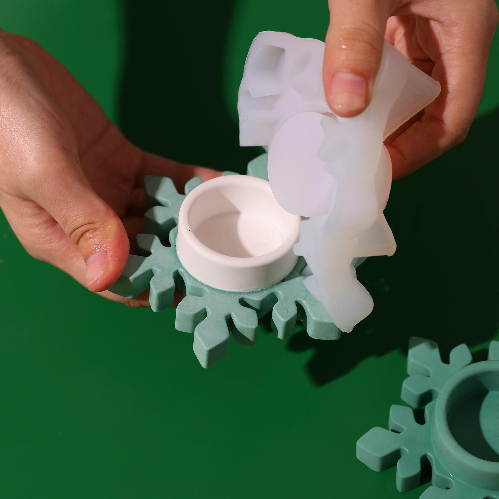 boowan-nicole-handmade-concrete-cement-terrazzo-home-decoration-snowflake-tea-light-candle-holder-silicone-molds-1