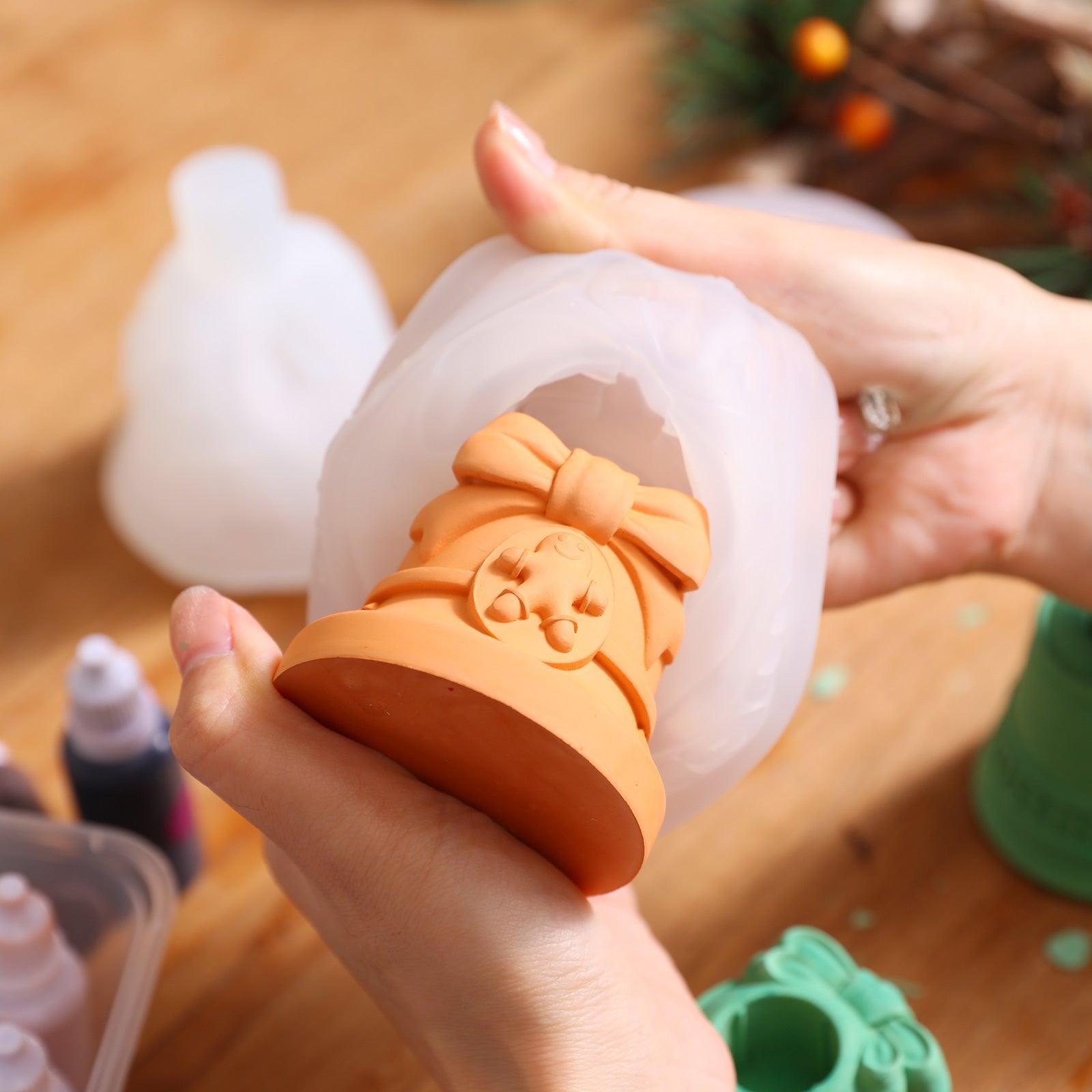 nicole-christmas-small-jingle-bell-candlestick-holder-silicone-molds-concrete-cement-candle-stick-holder-mould