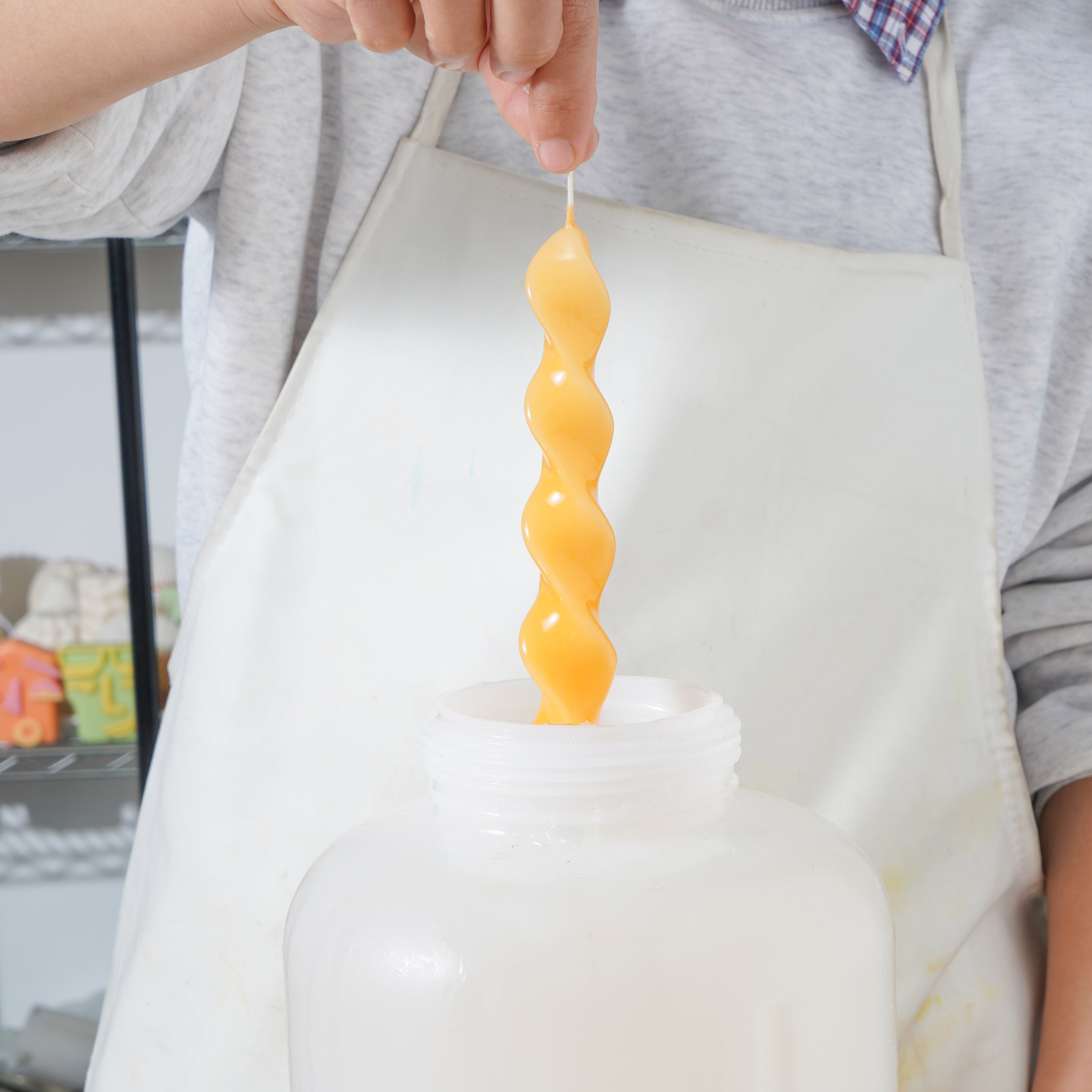 3nicole-handmade-custom-twisted-spiral-volute-aromatherapy-scented-taper-candle-molds-1