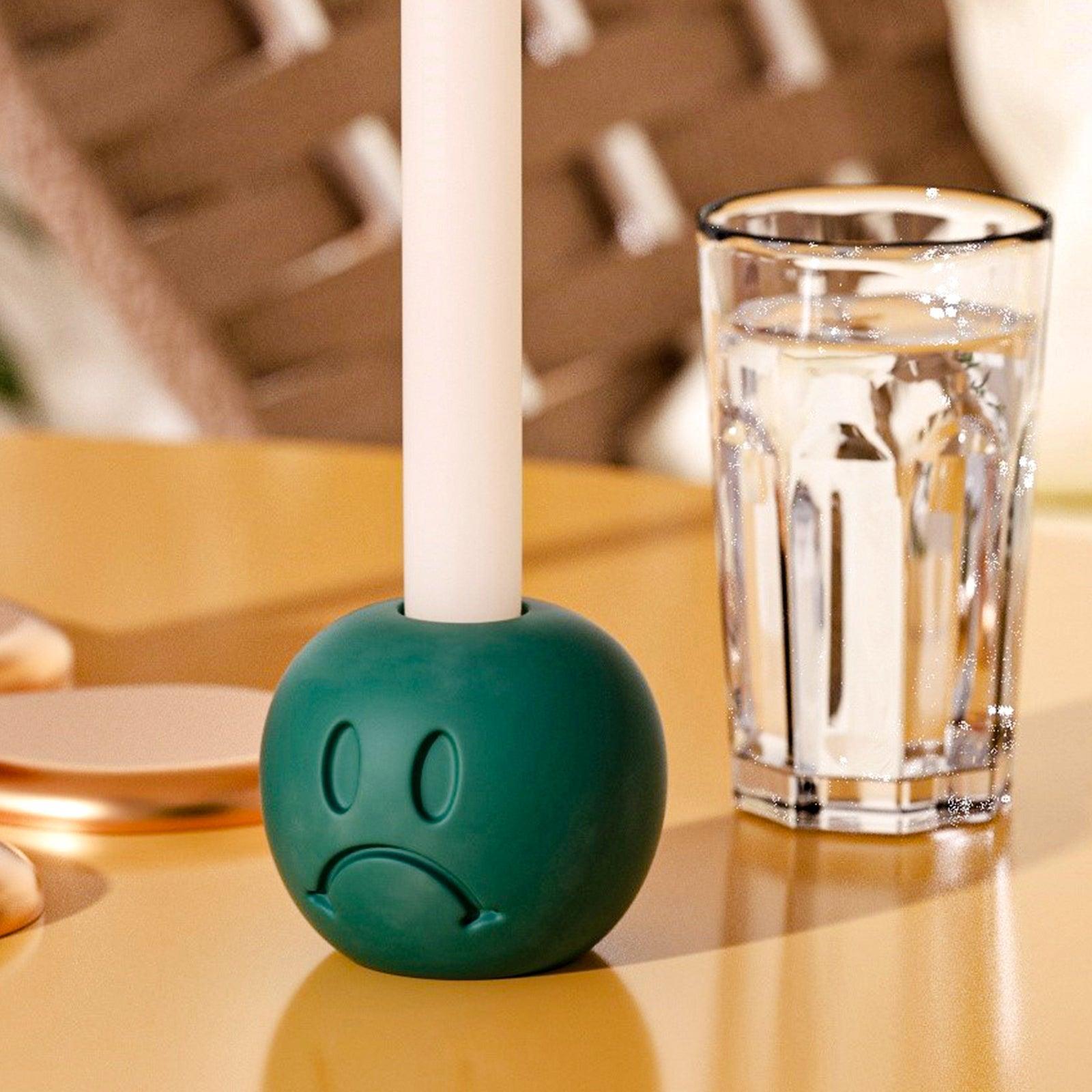 emoticon-smile-face-candle-holder-mold-sunny-doll-jesmonite-silicone-candlestick-moulds-for-handmade-home-decorations-4