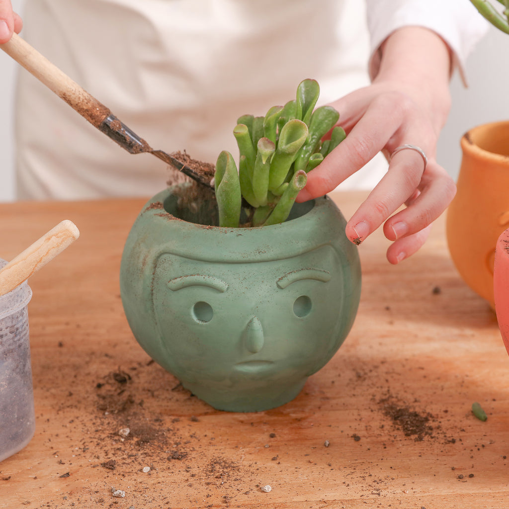 home-decoration-concrete-cement-resin-cure-face-head-garden-flower-succulant-planter-flower-pot-vase-candle-jar-silicone-molds