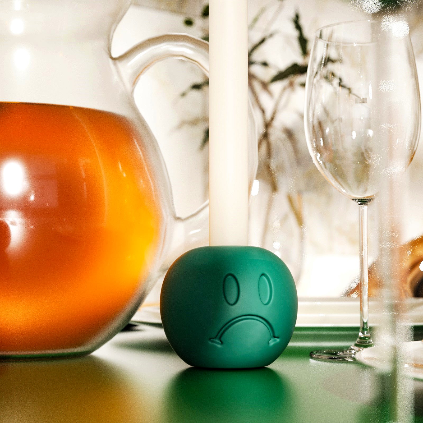 emoticon-smile-face-candle-holder-mold-sunny-doll-jesmonite-silicone-candlestick-moulds-for-handmade-home-decorations-4