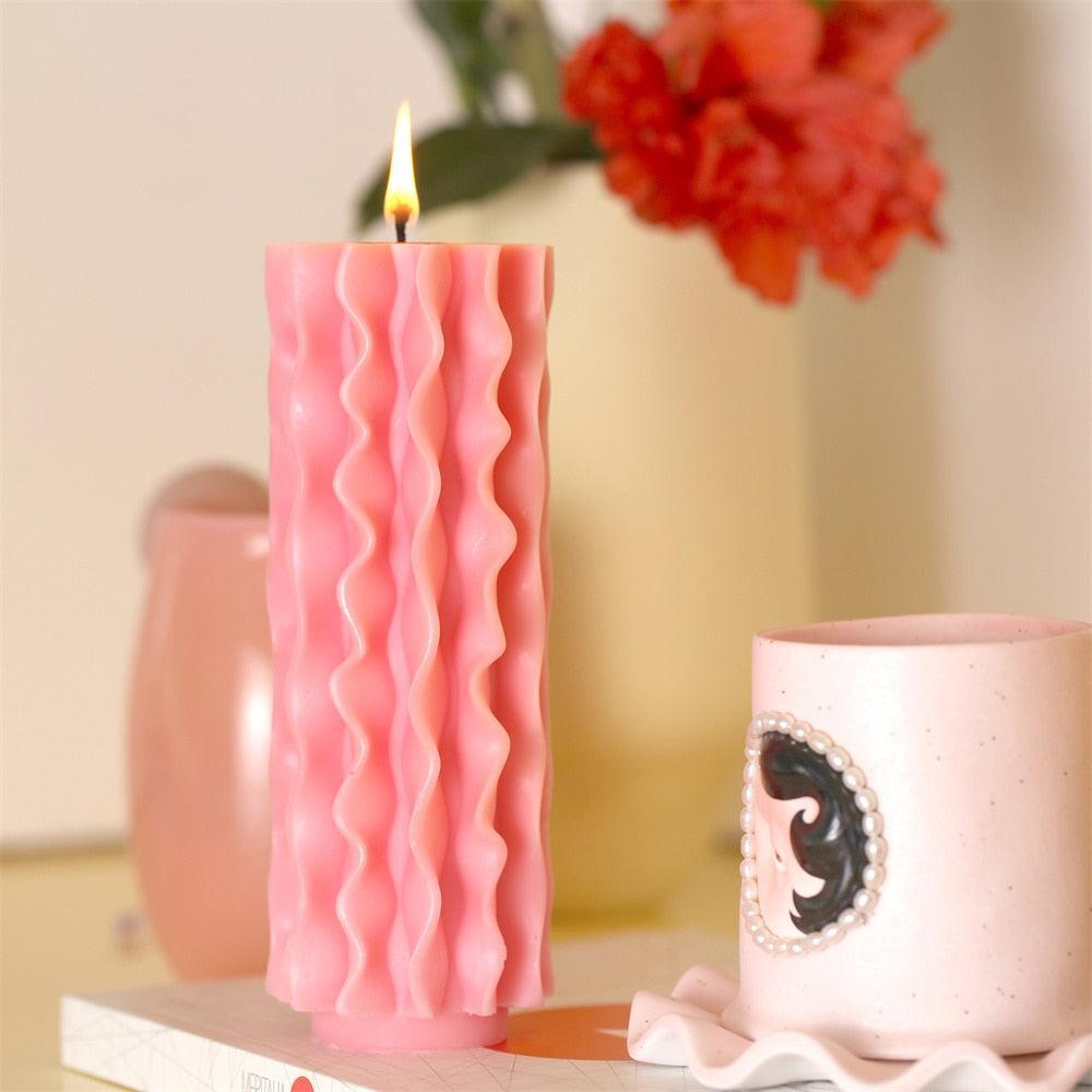 Silikonform für Säulenkerzen mit Blumenwellenmotiv