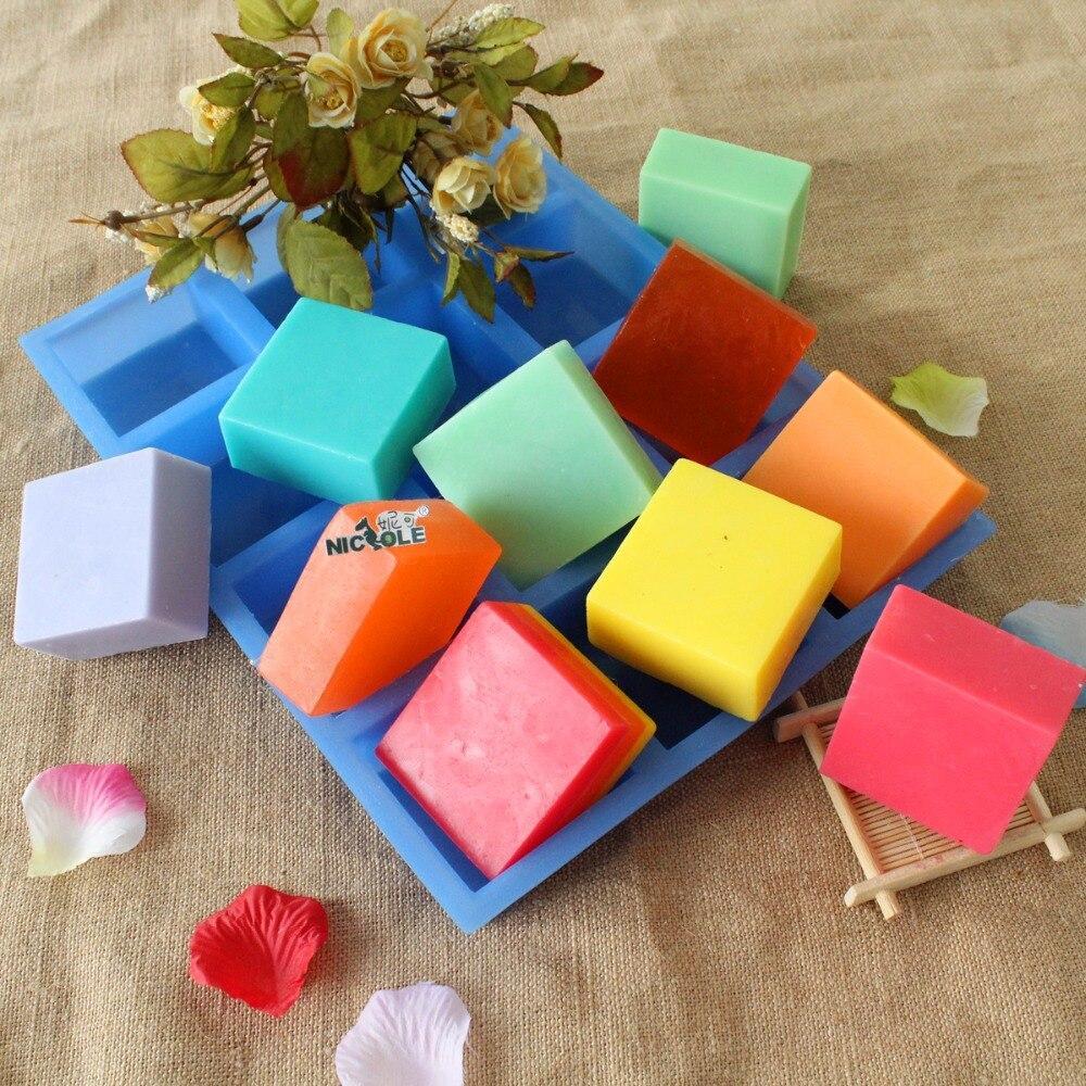 Silikon-Seifenform mit 12 Mulden